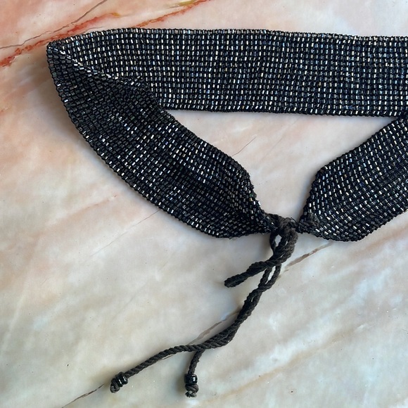 VINTAGE | Adjustable beaded tie-up belt - Picture 5 of 6